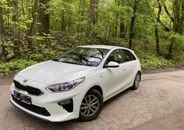 Kia Ceed cena 56900 przebieg: 61000, rok produkcji 2019 z Poznań małe 631
